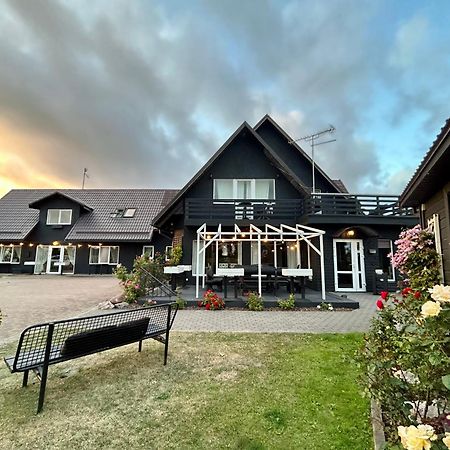 Spicite Hotel Ventspils Bagian luar foto