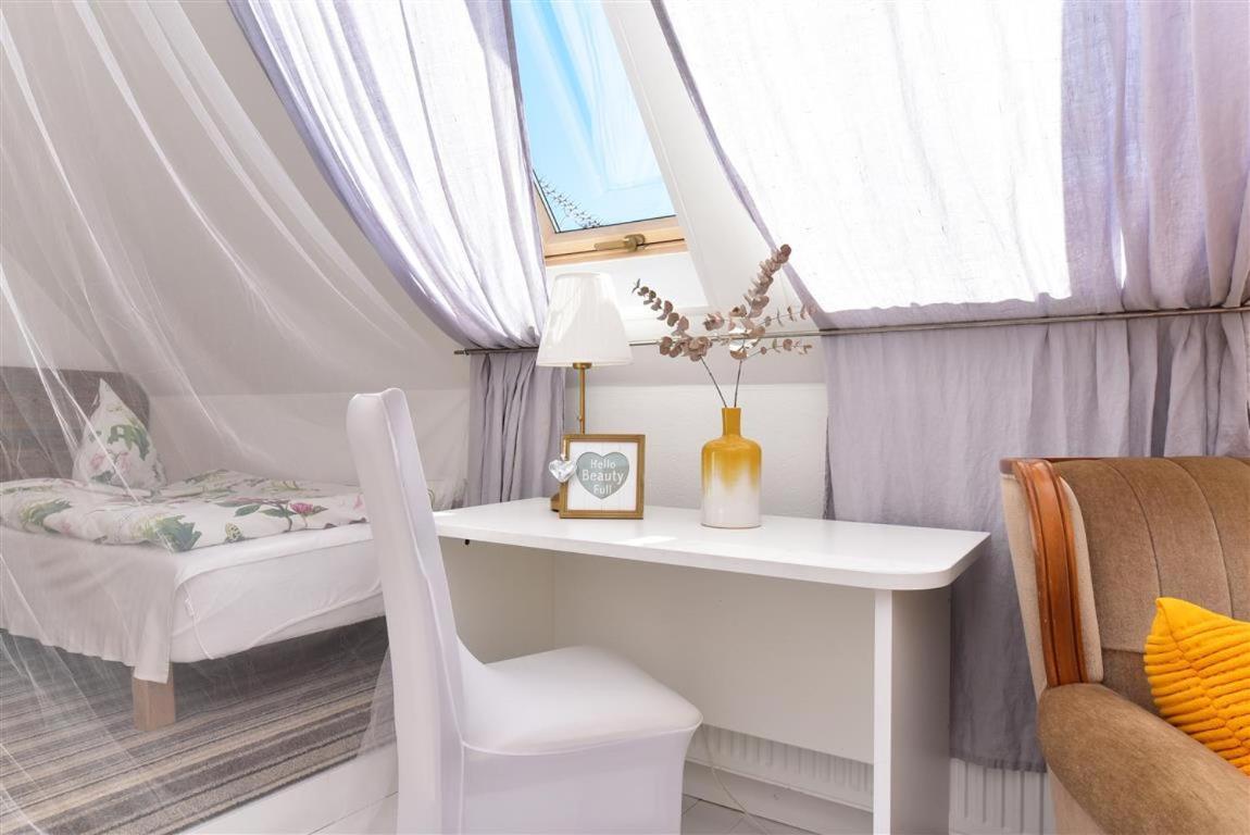 Spicite Hotel Ventspils Bagian luar foto